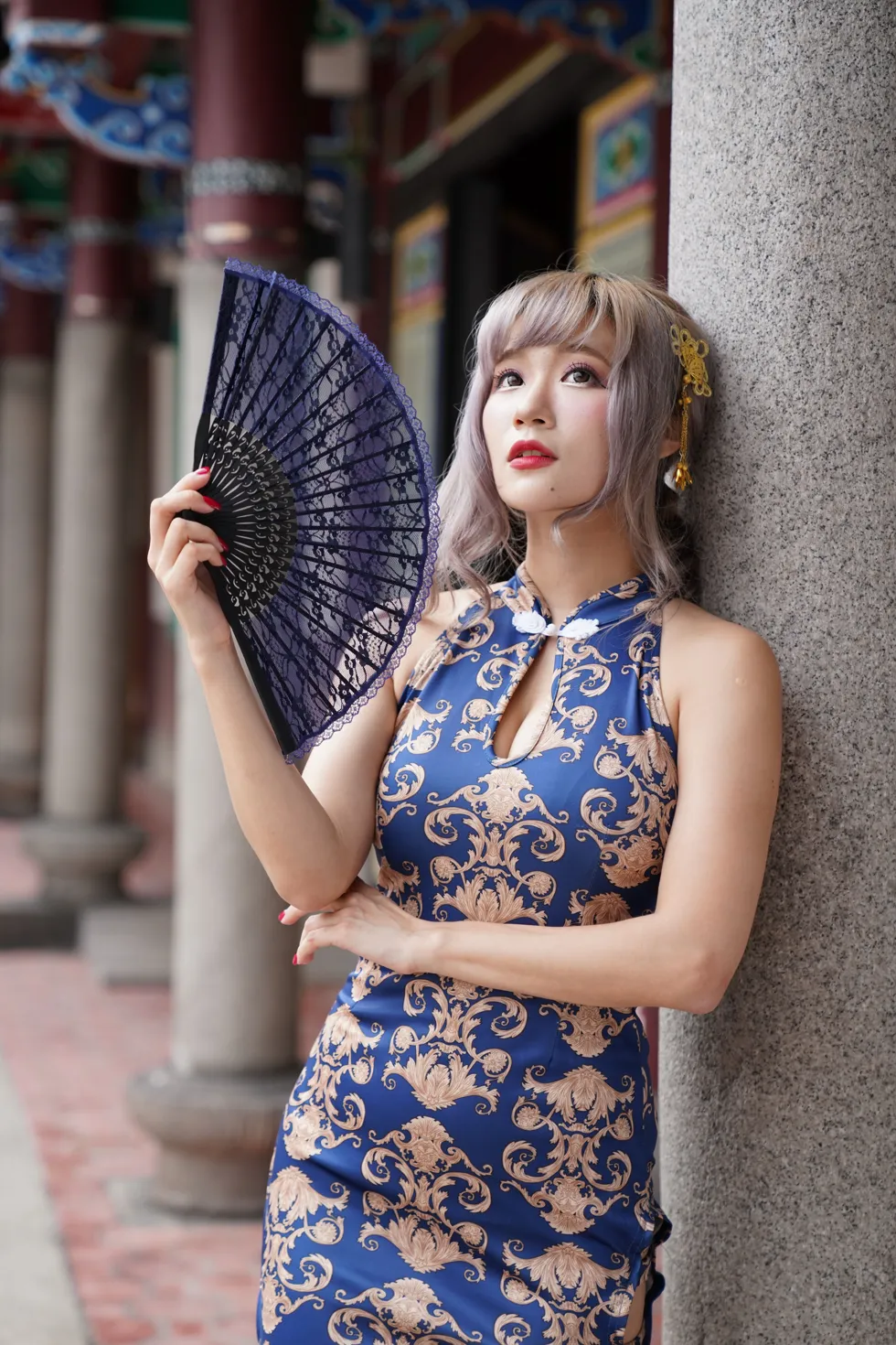 [Mzsock] NO.149 Xue Kaiyun blue flower short cheongsam with high heels and beautiful legs street photography#[105P]-74